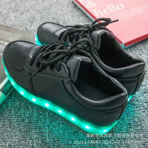 High Quality Eur Size 27-42 7 Colors Kid Luminous Sneakers Glowing USB Charge Boys LED Shoes Girls Footwear LED Slippers White
